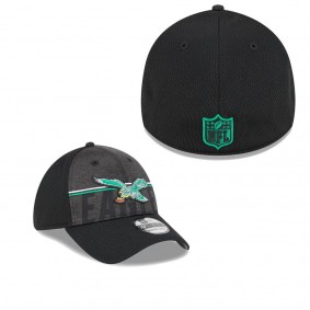 Men's Philadelphia Eagles Black 2023 NFL Training Camp Throwback 39THIRTY Flex Fit Hat